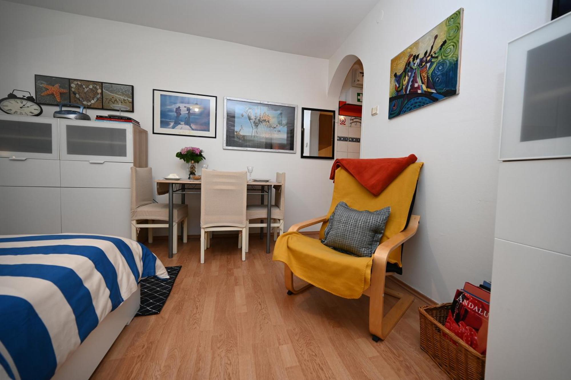 Appartamento Studio Alfa I Omega Zagabria Esterno foto
